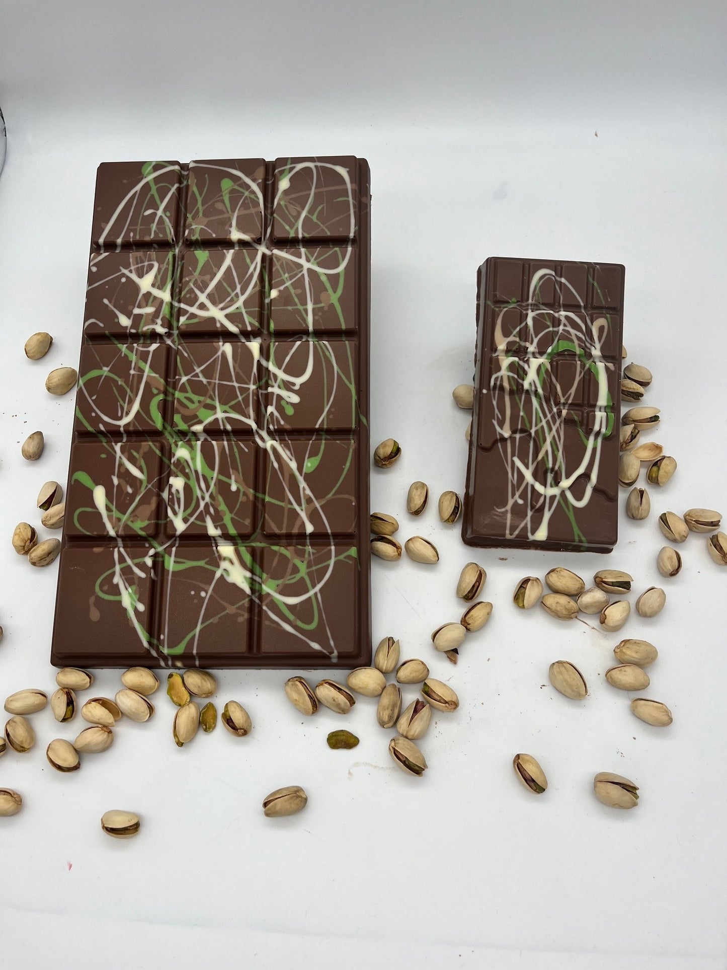 Giant dubai chocolate bar with pistachio and knafeh